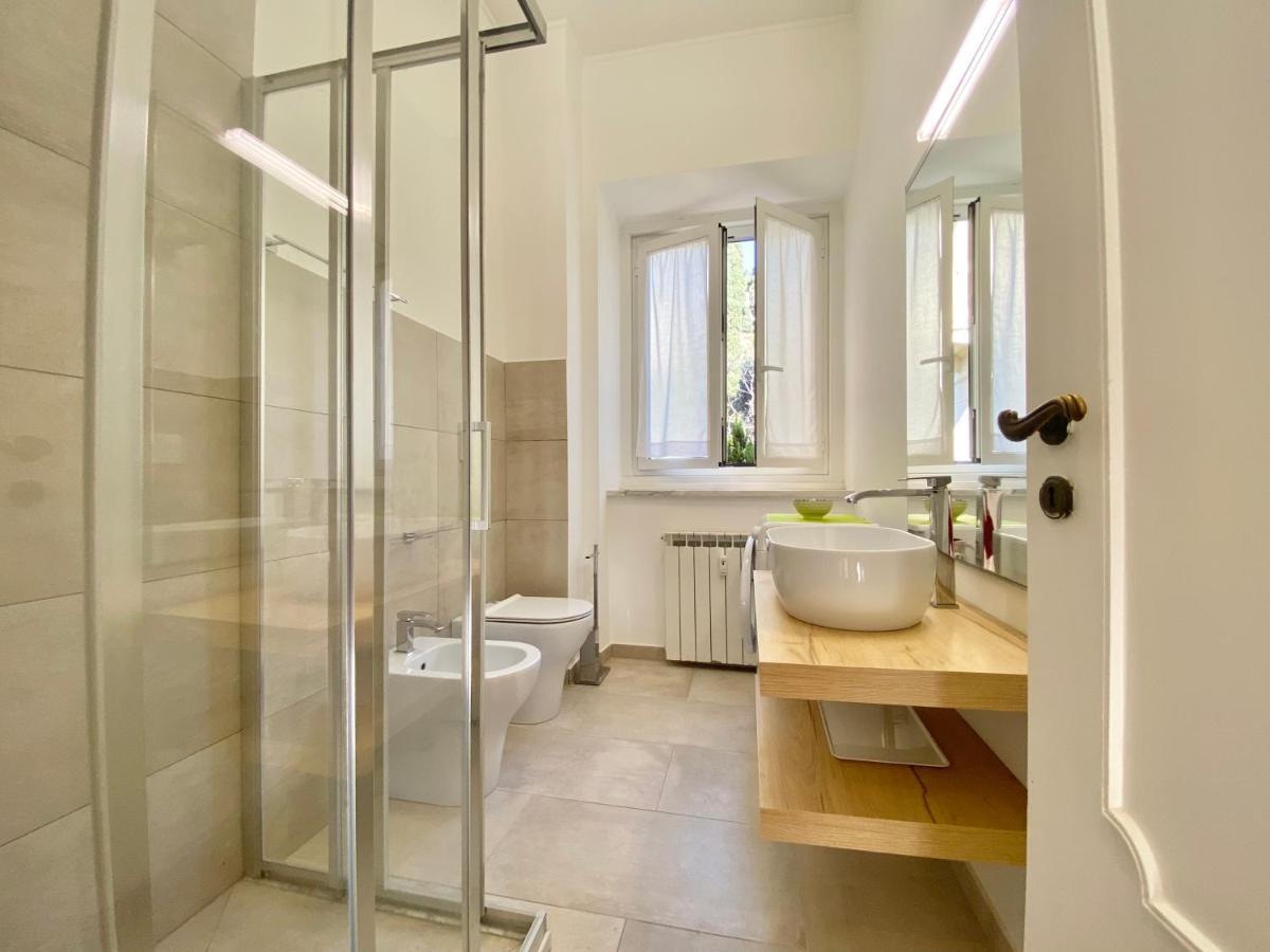 Casaviva-stylish Trilo With Ac-shared Pool-parking