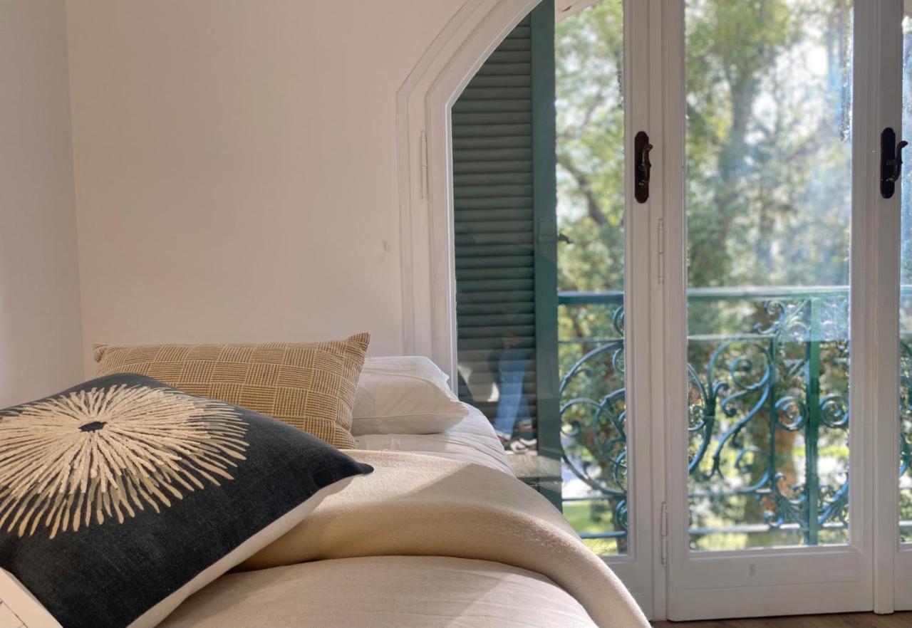 Casaviva-stylish Trilo With Ac-shared Pool-parking Apartment Genoa